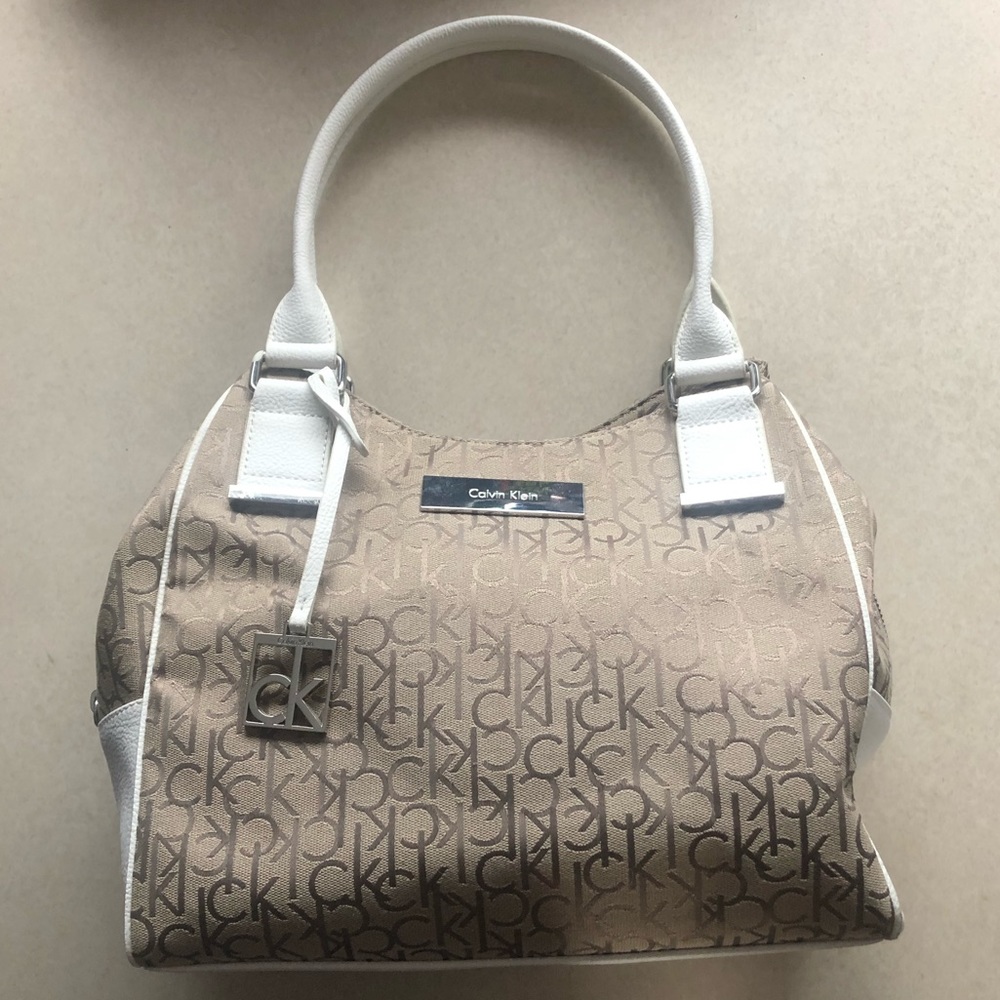NWT Calvin Klein Purse